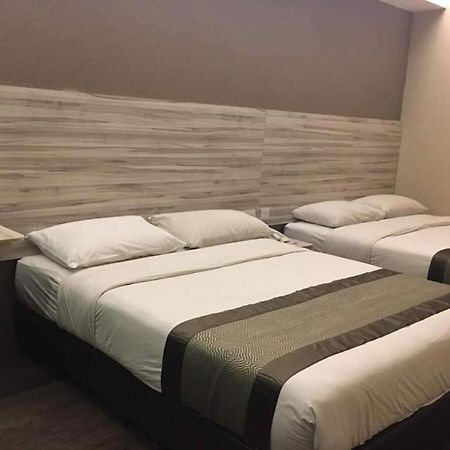 Hotel Austin Paradise - Taman Pulai Utama Skudai Extérieur photo