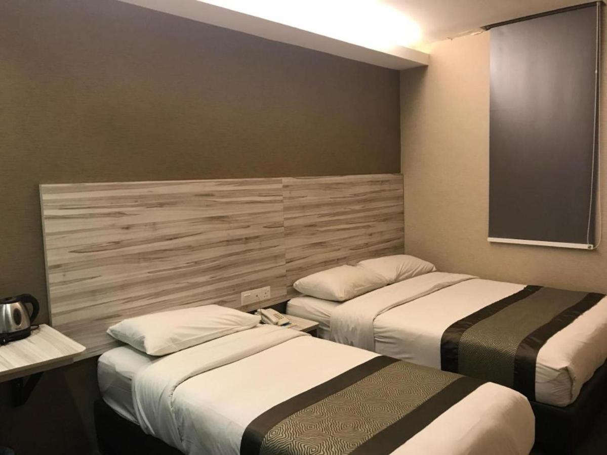 Hotel Austin Paradise - Taman Pulai Utama Skudai Extérieur photo