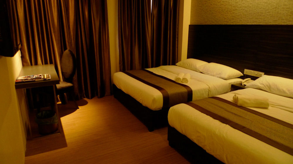 Hotel Austin Paradise - Taman Pulai Utama Skudai Extérieur photo